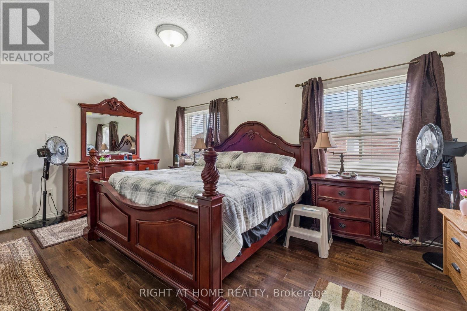 13 Weston Crescent, Ajax, Ontario L1T 0C7 - Photo 29 - E13817348