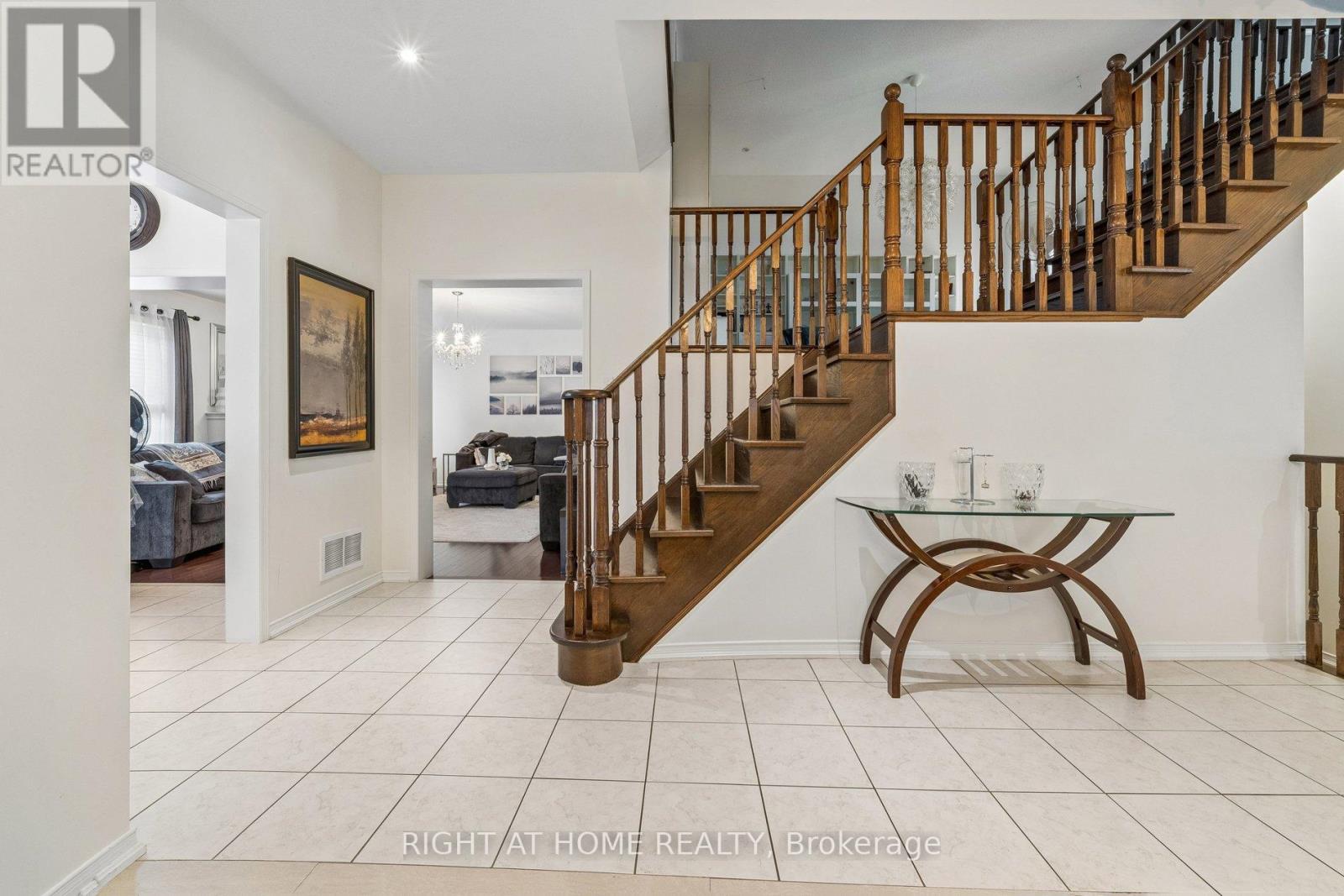 13 Weston Crescent, Ajax, Ontario L1T 0C7 - Photo 32 - E13817348