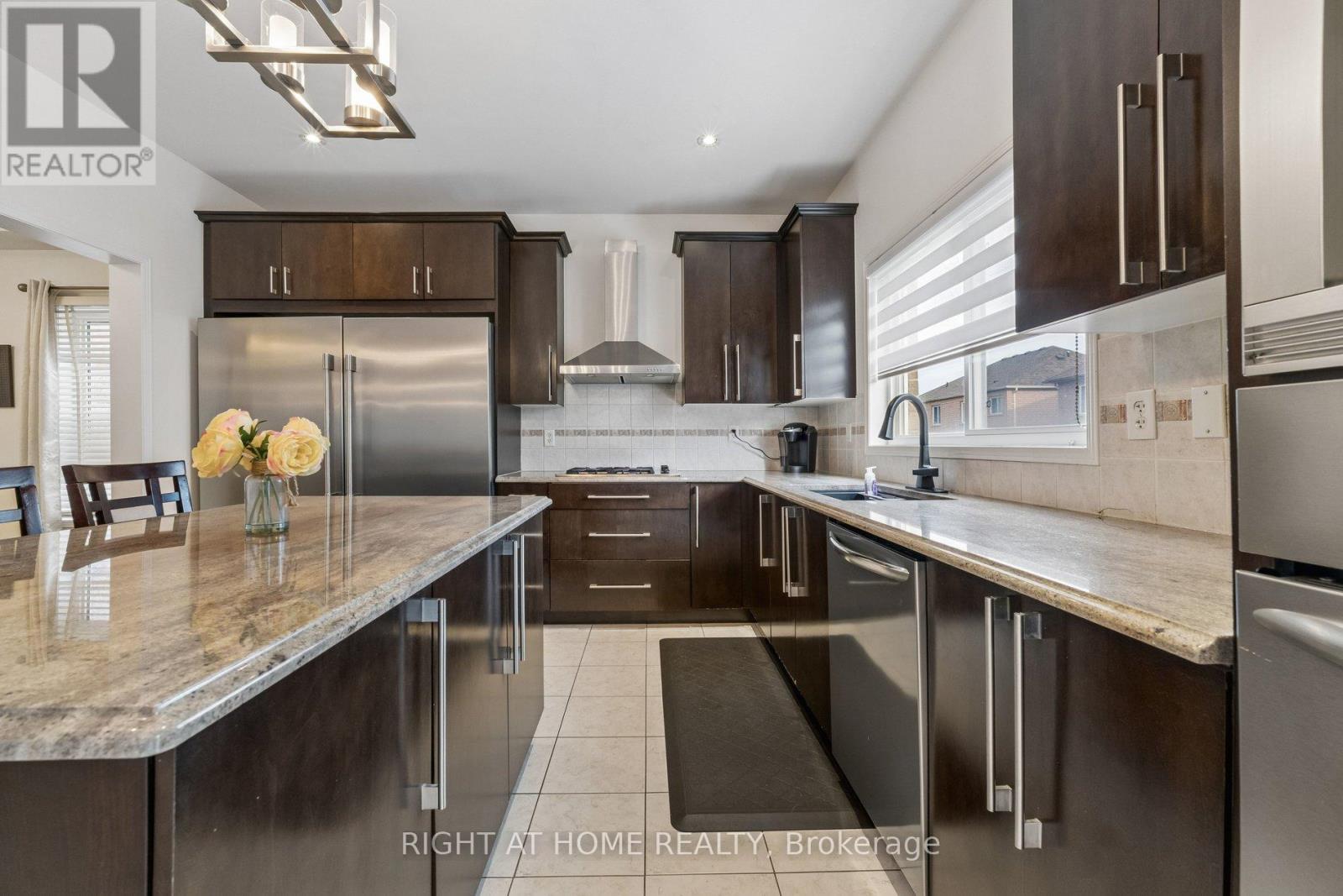 13 Weston Crescent, Ajax, Ontario L1T 0C7 - Photo 35 - E13817348