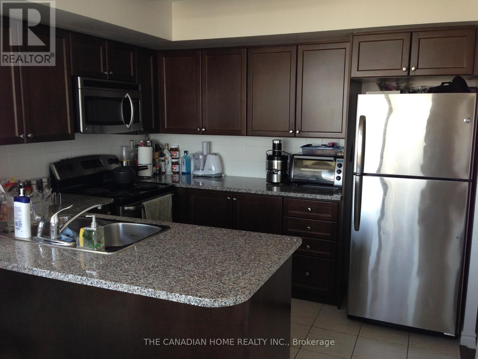 905 - 335 Rathburn Road W, Mississauga, Ontario  L5B 0C8 - Photo 12 - W13817338