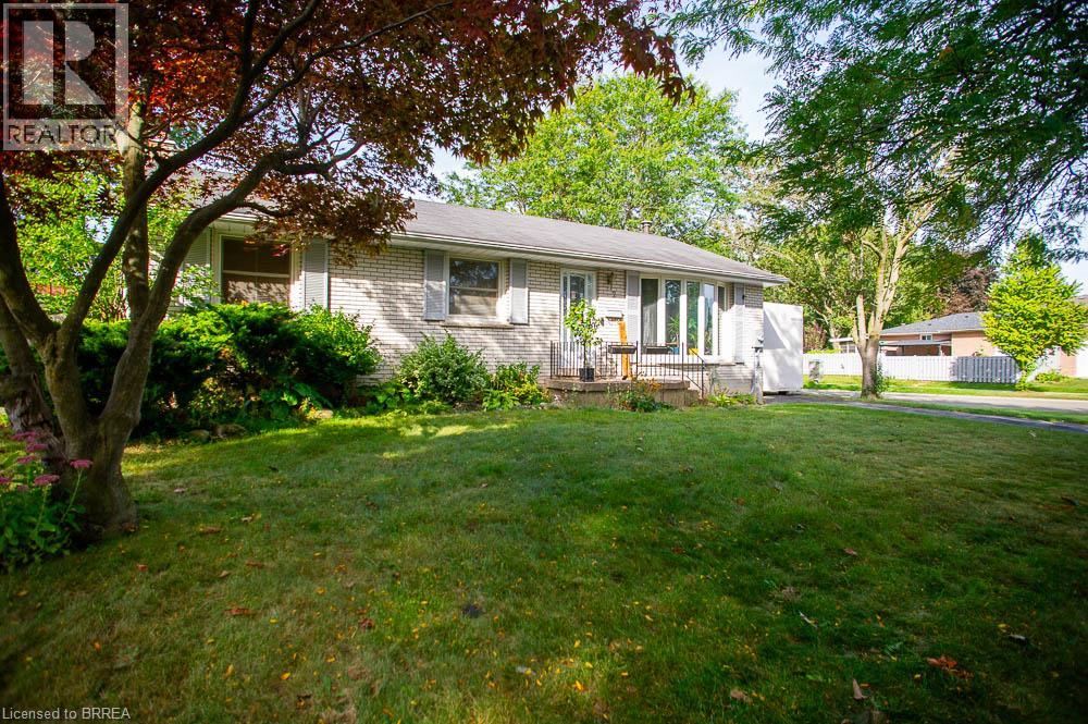 2 Morning Dew Drive, Brantford, Ontario  N3R 3P2 - Photo 2 - 40865211