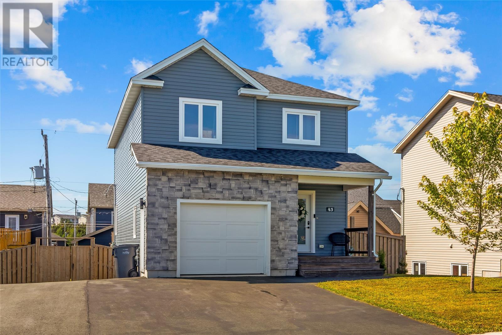 43 Challenger Crescent, Paradise, Newfoundland & Labrador  A1L 4B9 - Photo 2 - 1302693