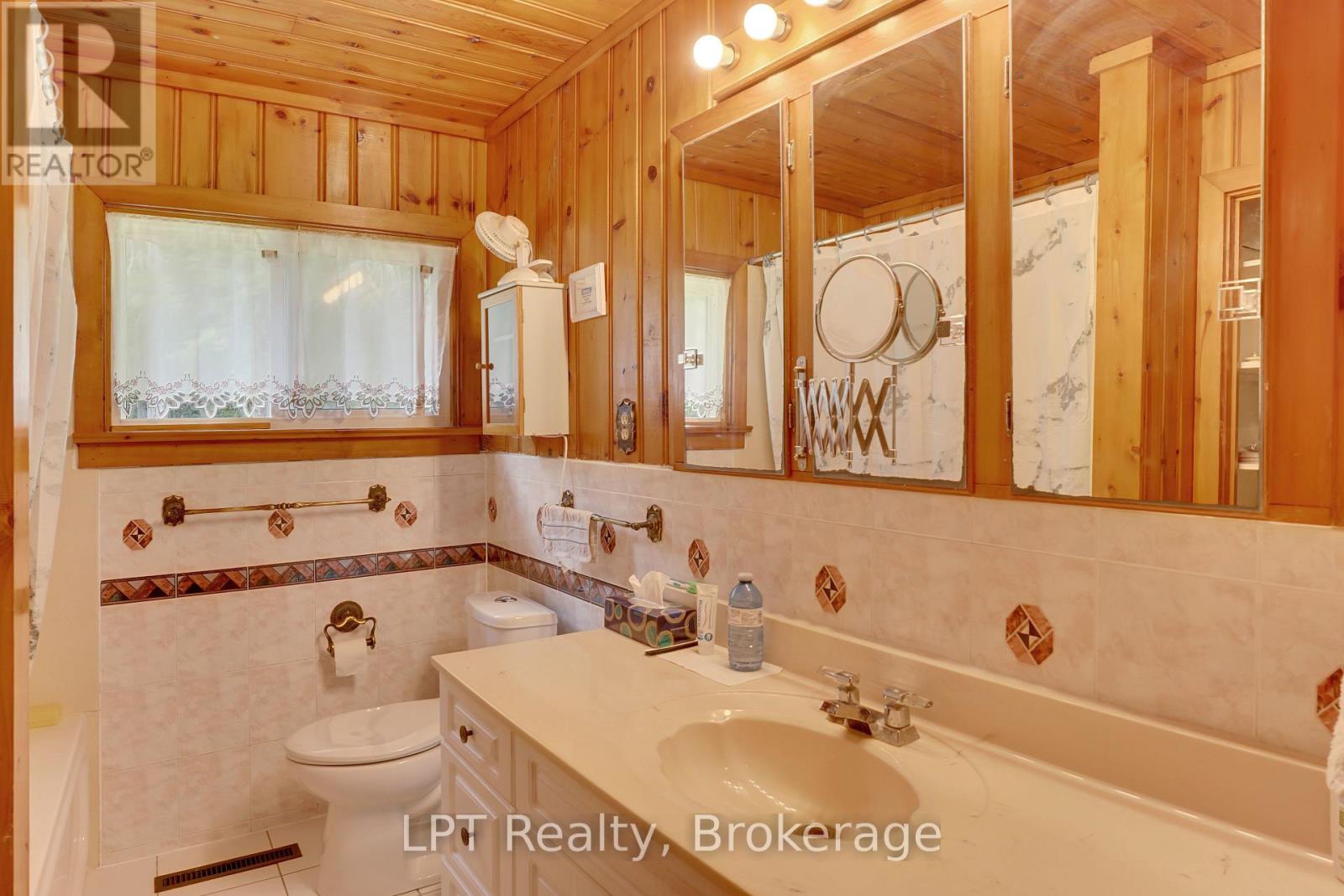 317 Isthmus Bay Road, Northern Bruce Peninsula, Ontario  N0H 1W0 - Photo 20 - X13817398