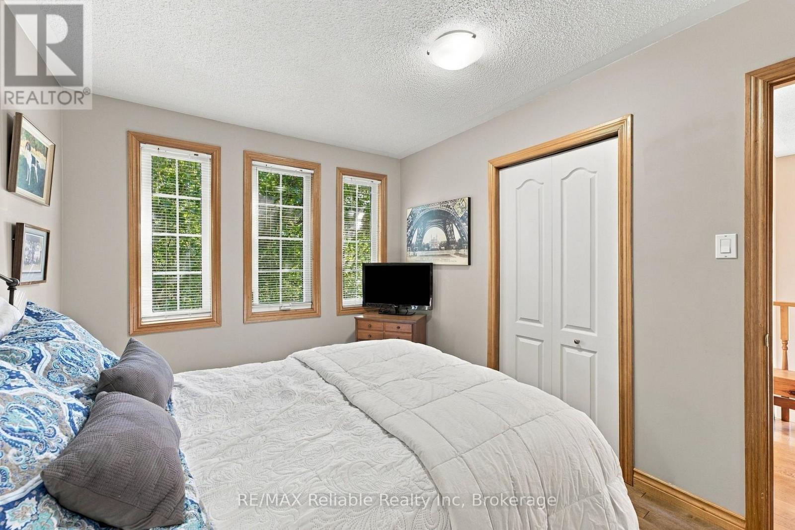 71 Meadowridge Road, London North (North M), Ontario  N6H 5E6 - Photo 22 - X13817414