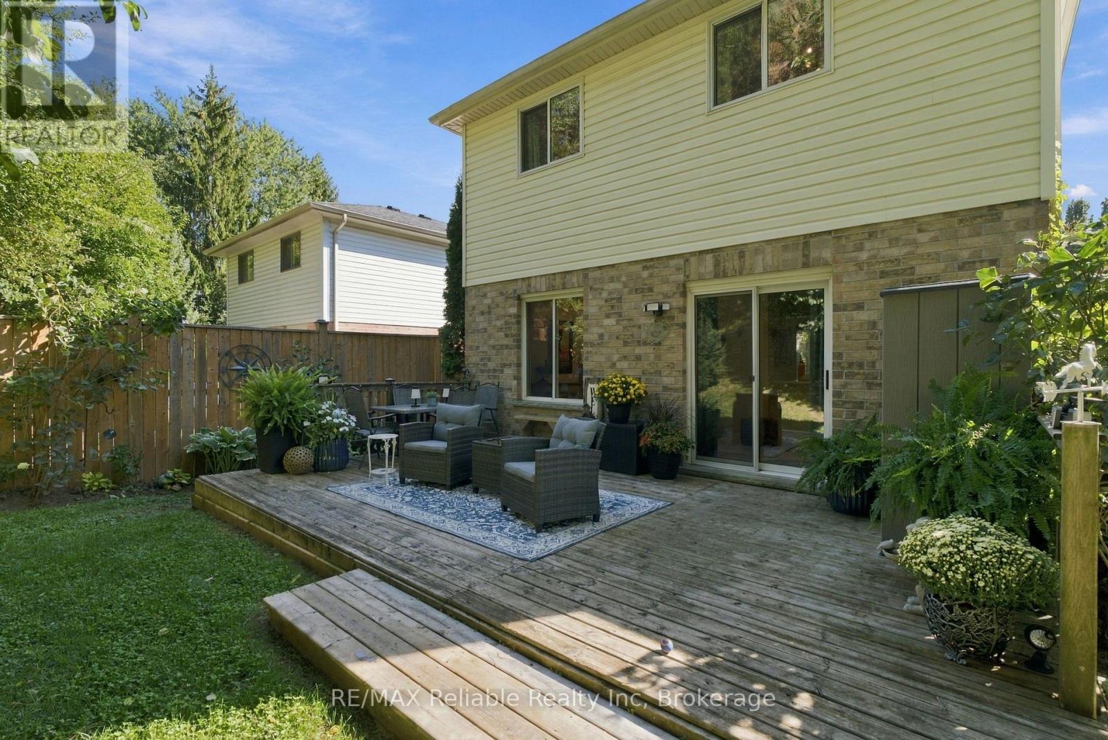 71 Meadowridge Road, London North (North M), Ontario  N6H 5E6 - Photo 31 - X13817414