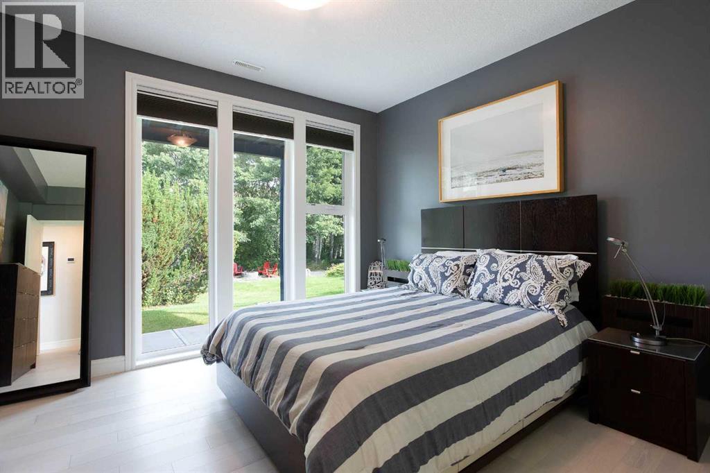 32 Bow Village Crescent NW, Calgary, Alberta  T3B 4X2 - Photo 26 - A2345106