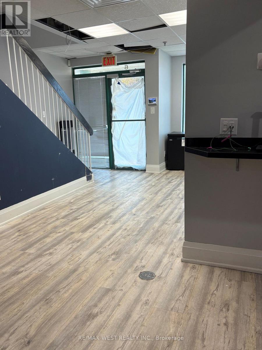 6 - 3000 Langstaff Road, Vaughan, Ontario L4K 4R7 - Photo 2 - N12998990