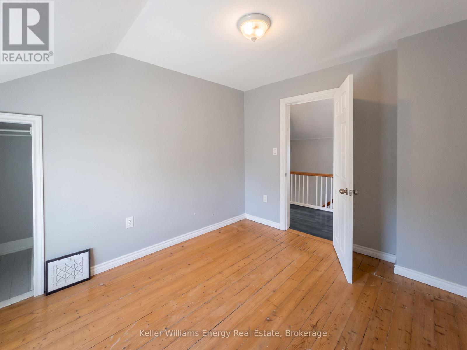 204 Gibb Street, Oshawa, Ontario  L1J 1Y7 - Photo 17 - E13817482