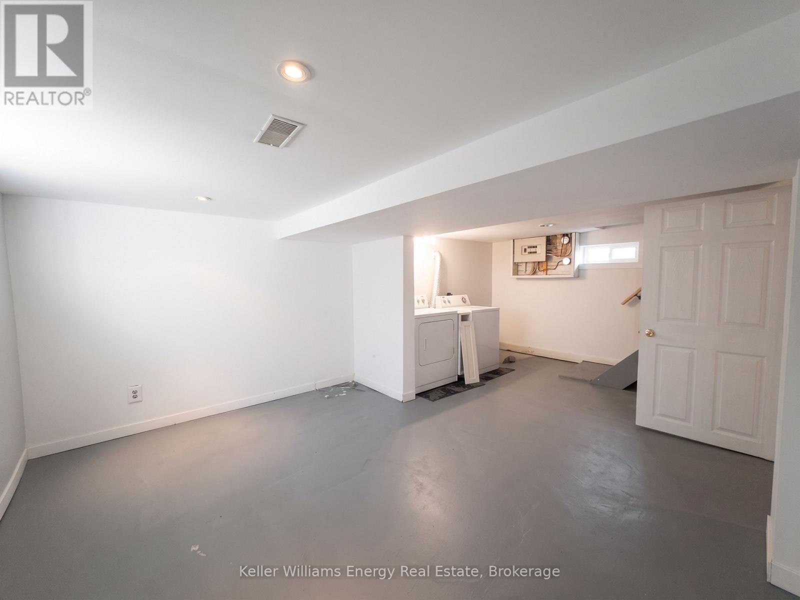 204 Gibb Street, Oshawa, Ontario  L1J 1Y7 - Photo 21 - E13817482