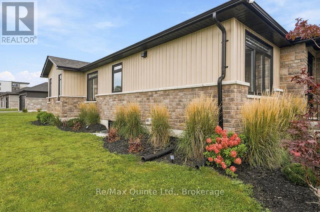 61 Hastings Park Drive, Belleville (Belleville Ward), Ontario  K8P 0H7 - Photo 40 - X13817490