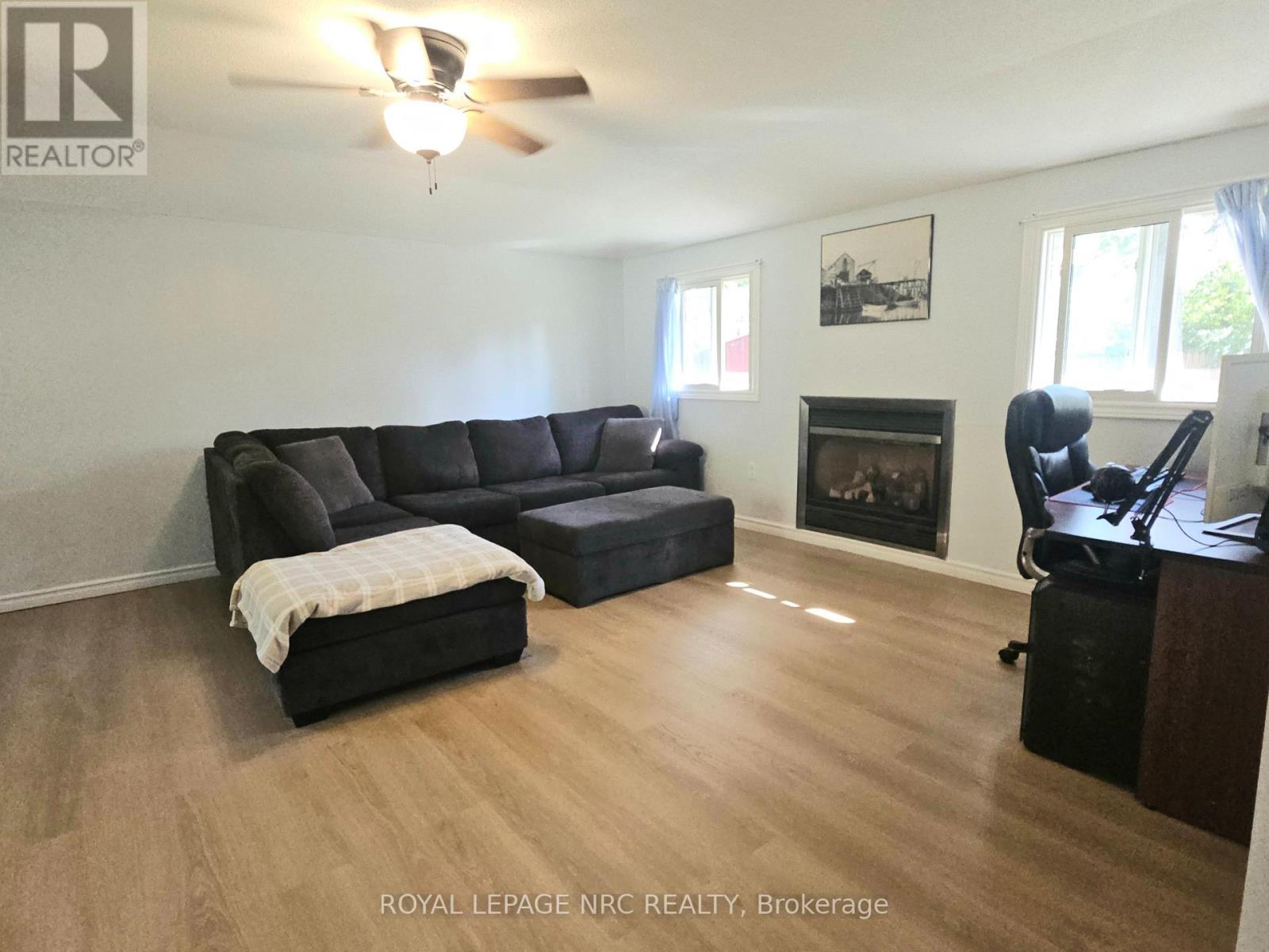3093 Hyman Avenue, Fort Erie, Ontario  L0S 1N0 - Photo 5 - X12788858