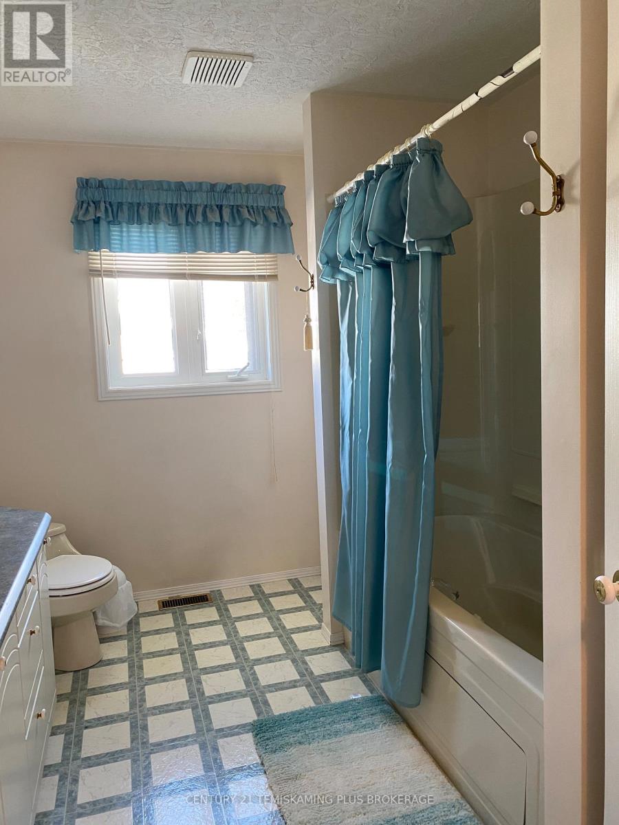 430 Main Street, Temiskaming Shores (Haileybury), Ontario  P0J 1K0 - Photo 27 - T13817492