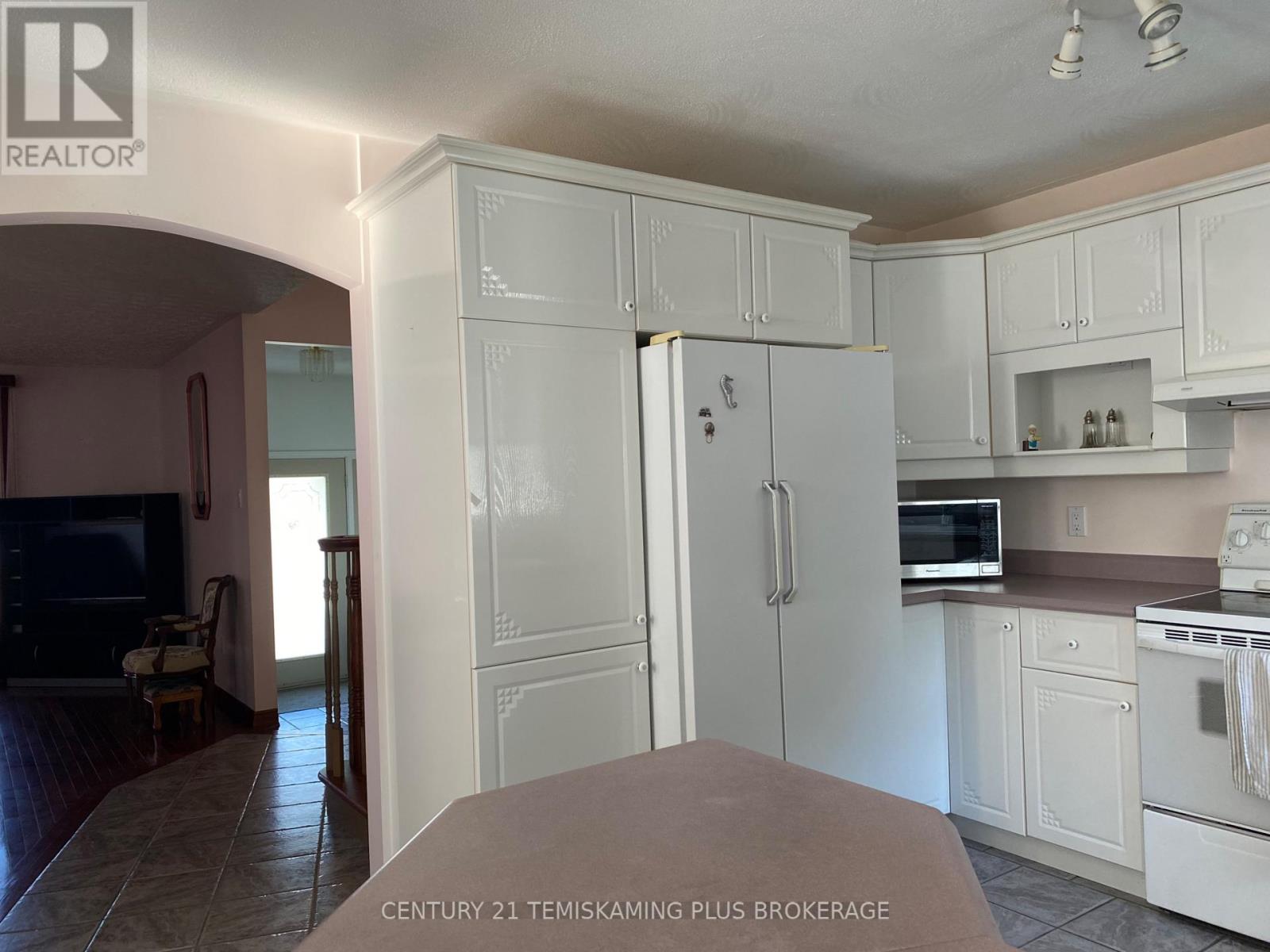 430 Main Street, Temiskaming Shores (Haileybury), Ontario  P0J 1K0 - Photo 7 - T13817492
