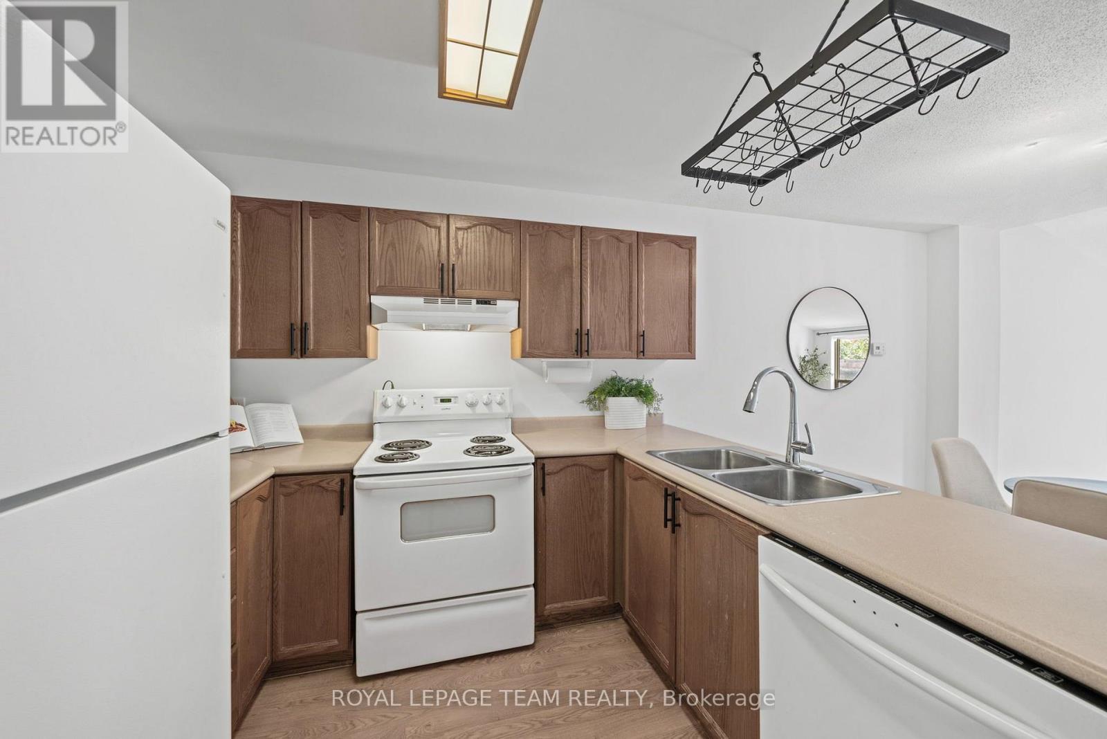 B - 5744 Andrasi Crescent, Ottawa, Ontario  K0A 2W0 - Photo 4 - X13817454
