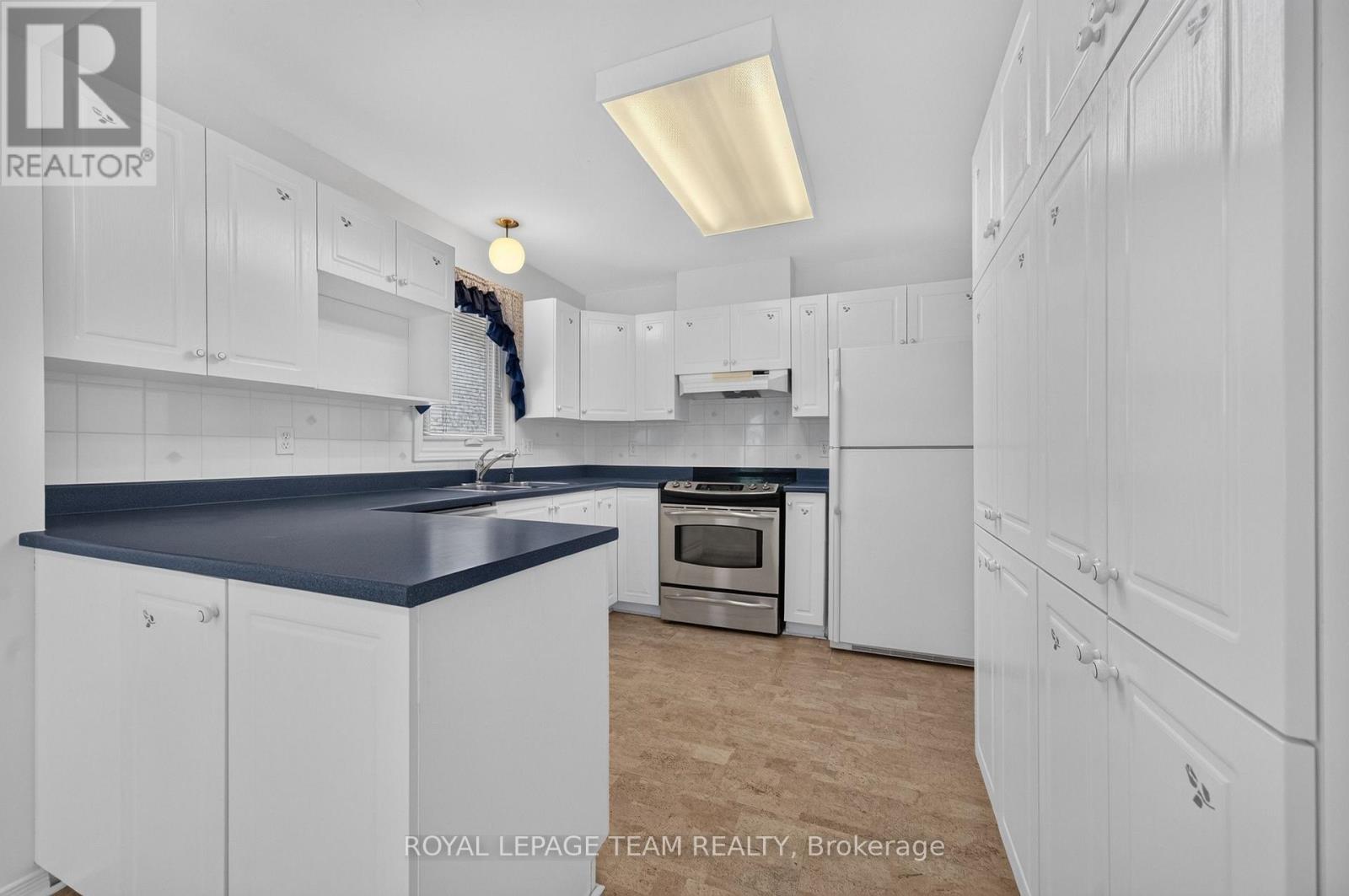 35 Billingham Crescent, Ottawa, Ontario  K2K 2T7 - Photo 24 - X13817556