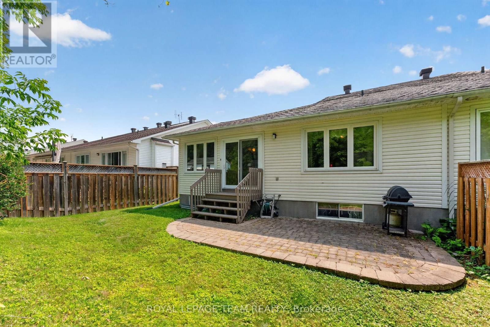 35 Billingham Crescent, Ottawa, Ontario  K2K 2T7 - Photo 9 - X13817556