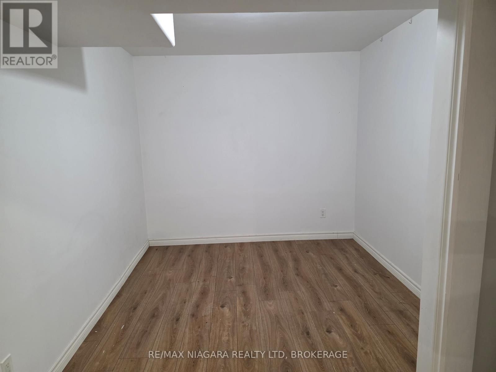 Lower Level - 8383 Heikoop Crescent, Niagara Falls (Forestview), Ontario  L2H 3J7 - Photo 10 - X13817524
