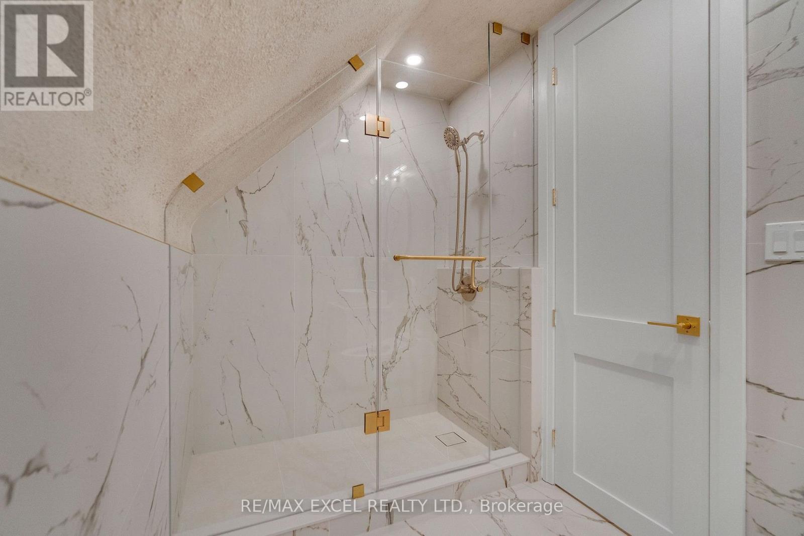 599 Conacher Drive, Toronto, Ontario  M2M 3M9 - Photo 23 - C13817478