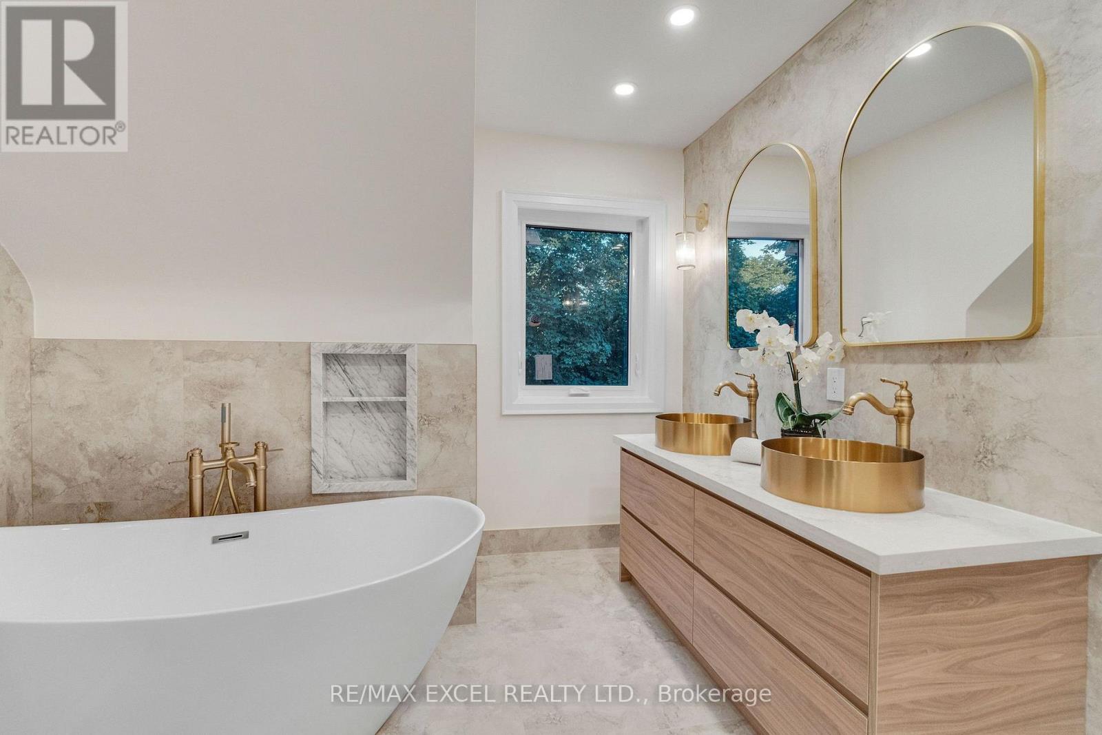 599 Conacher Drive, Toronto, Ontario  M2M 3M9 - Photo 26 - C13817478
