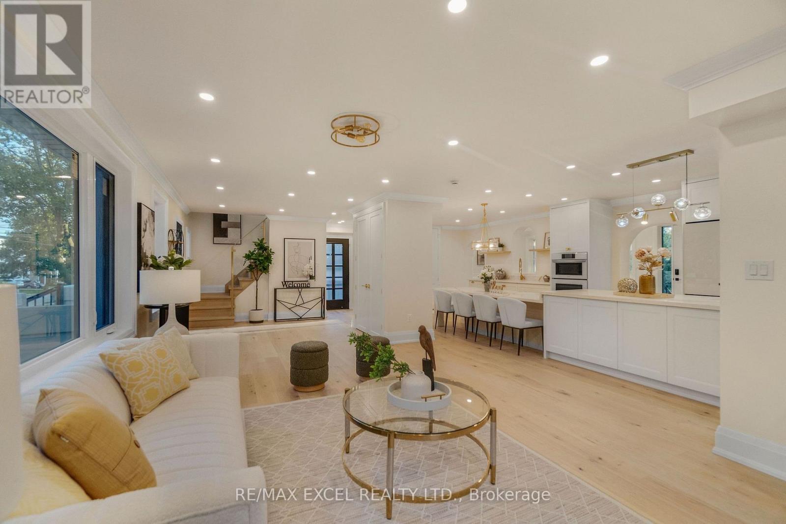 599 Conacher Drive, Toronto, Ontario  M2M 3M9 - Photo 6 - C13817478