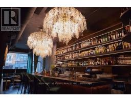214 OSSINGTON AVENUE, Toronto, Ontario