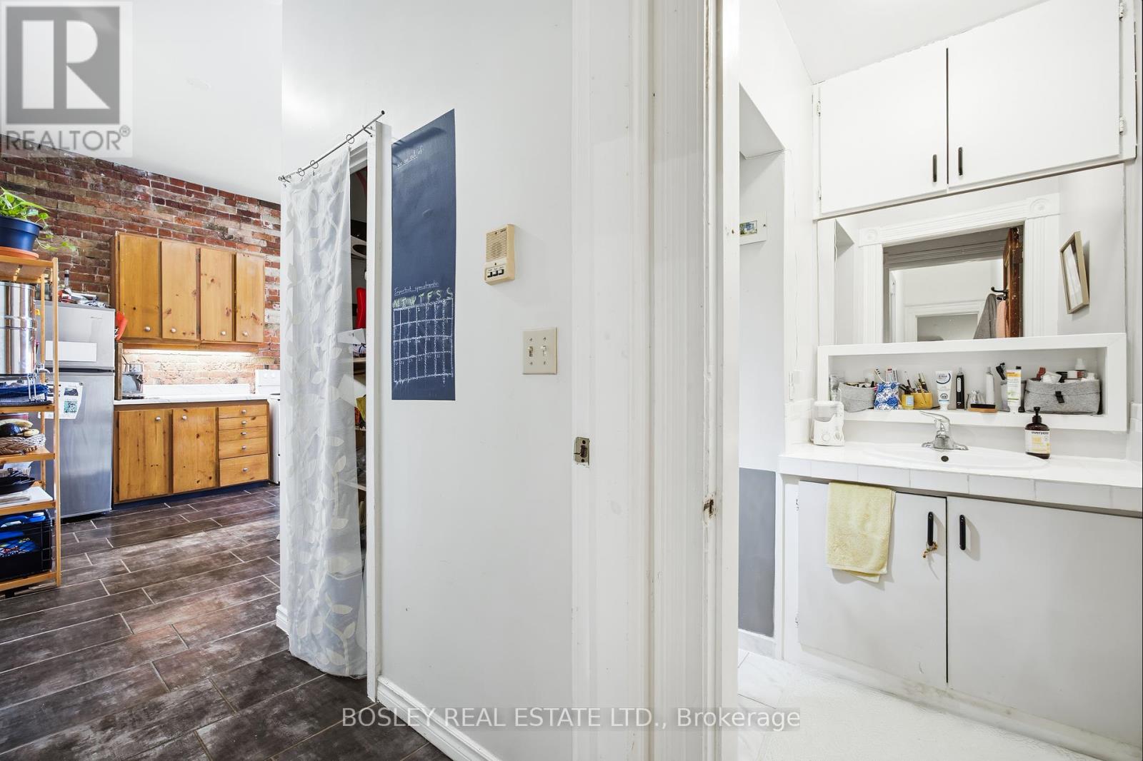 85 Walmer Road, Toronto, Ontario  M5R 2X6 - Photo 12 - C13817514
