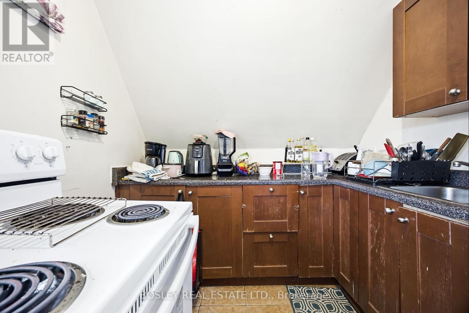 85 Walmer Road, Toronto, Ontario  M5R 2X6 - Photo 28 - C13817514