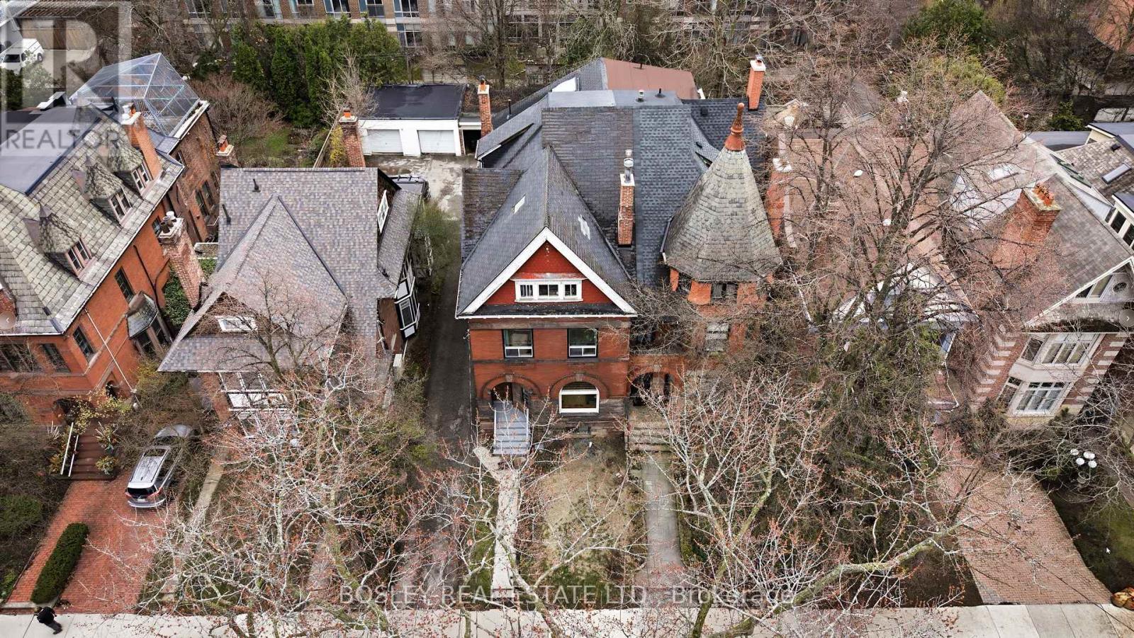 85 Walmer Road, Toronto, Ontario  M5R 2X6 - Photo 3 - C13817514