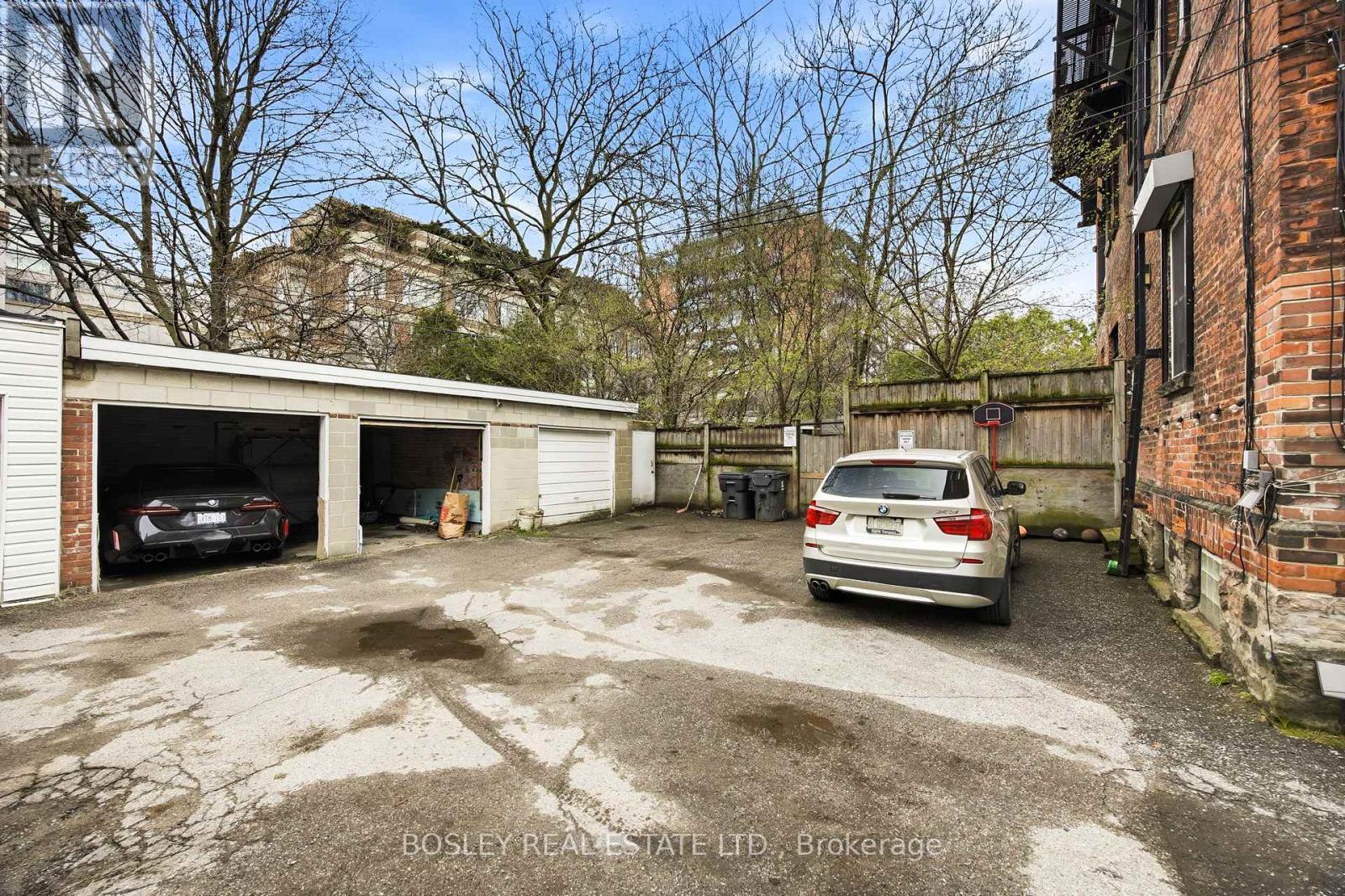 85 Walmer Road, Toronto, Ontario  M5R 2X6 - Photo 5 - C13817514