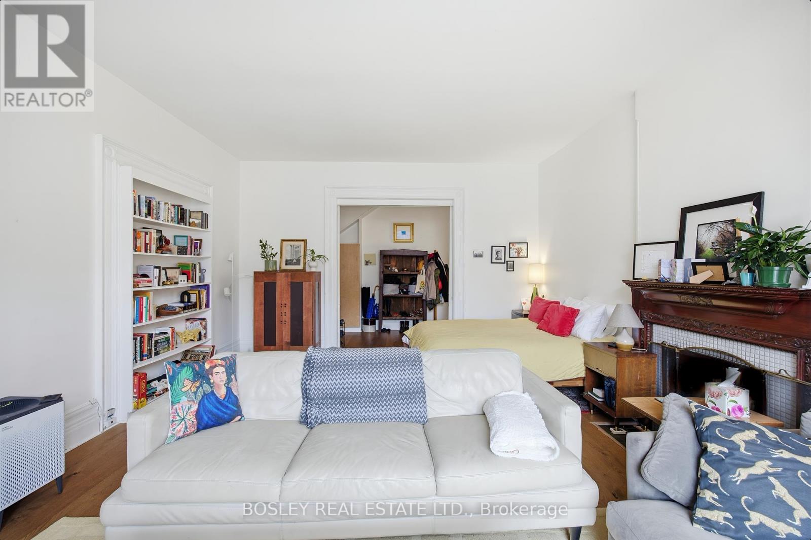85 Walmer Road, Toronto, Ontario  M5R 2X6 - Photo 7 - C13817514
