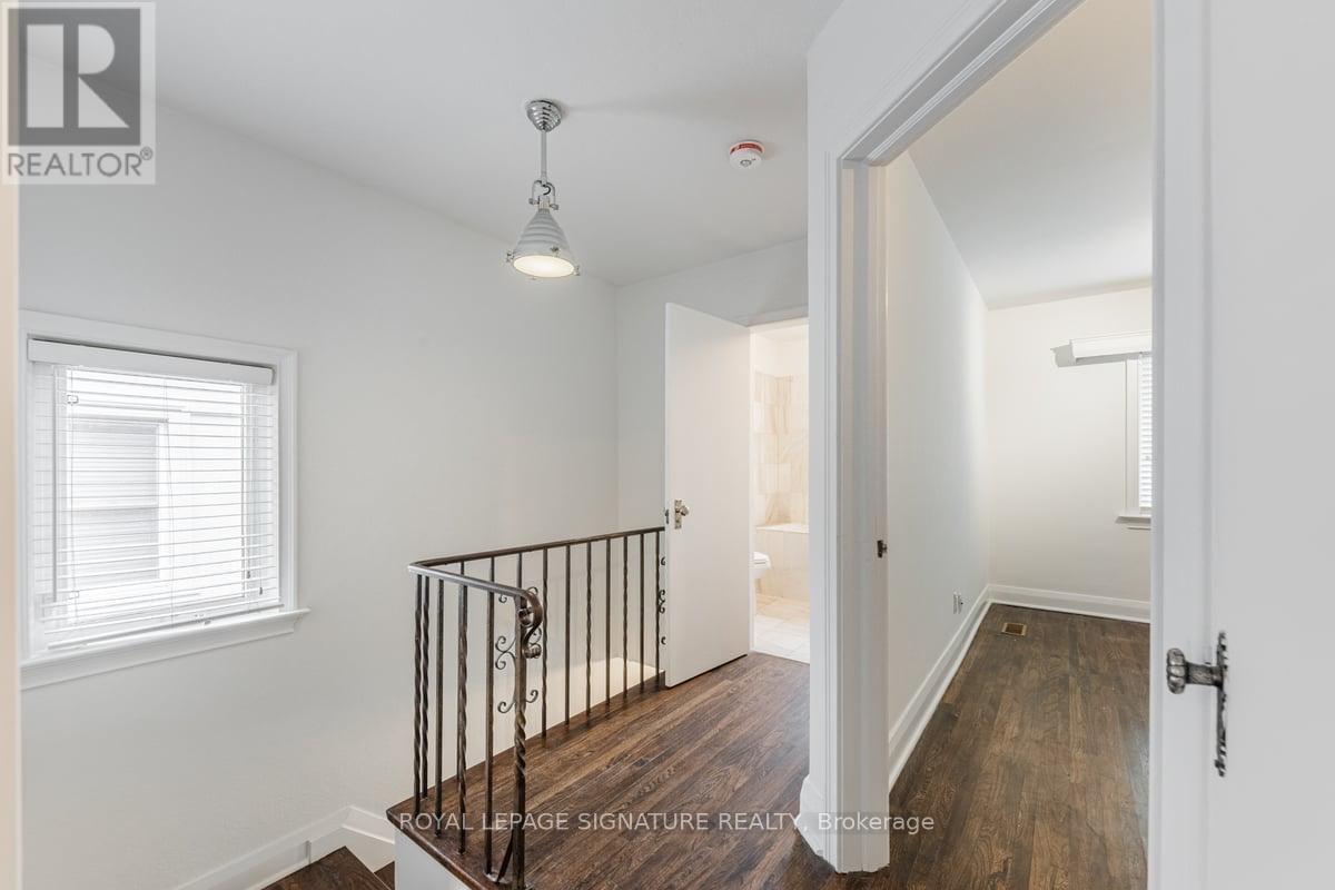 Main - 150 Davisville Avenue, Toronto (Mount Pleasant West), Ontario  M4S 1E8 - Photo 9 - C13817568