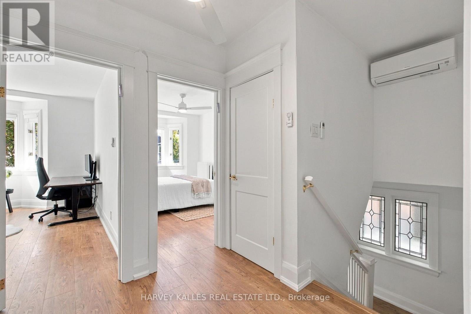 32 Crang Avenue, Toronto, Ontario  M6E 2Z9 - Photo 16 - C13817584