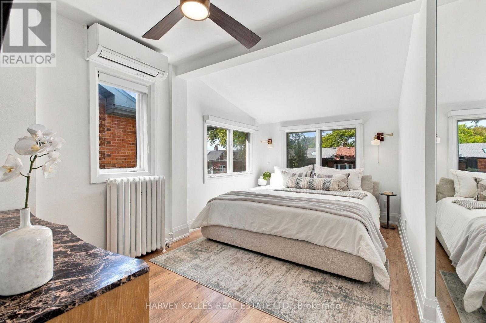 32 Crang Avenue, Toronto, Ontario  M6E 2Z9 - Photo 18 - C13817584