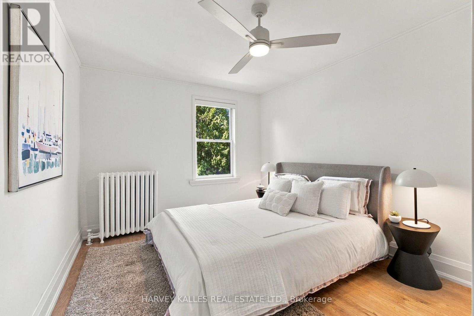 32 Crang Avenue, Toronto, Ontario  M6E 2Z9 - Photo 21 - C13817584