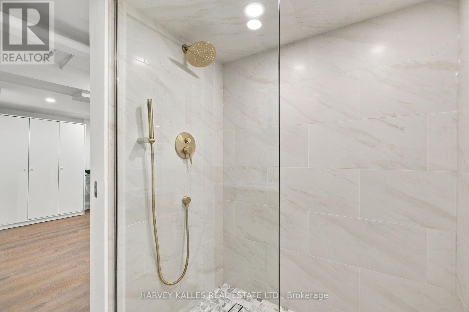 32 Crang Avenue, Toronto, Ontario  M6E 2Z9 - Photo 35 - C13817584