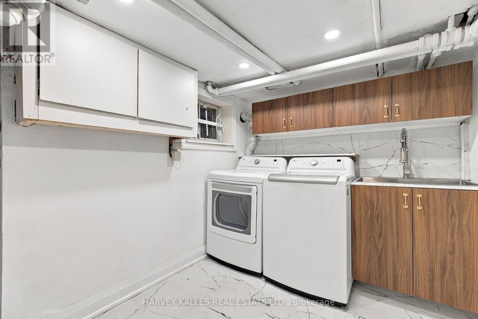 32 Crang Avenue, Toronto, Ontario  M6E 2Z9 - Photo 36 - C13817584