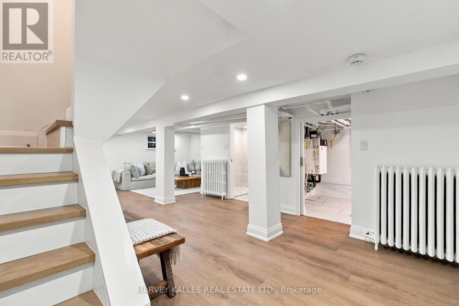 32 Crang Avenue, Toronto, Ontario  M6E 2Z9 - Photo 37 - C13817584