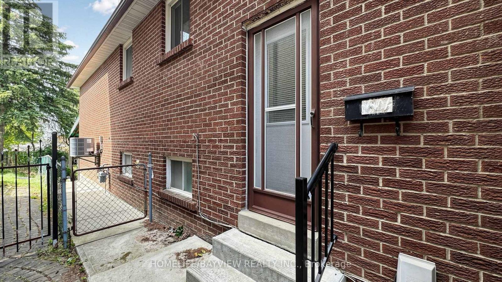 78 Crayford Drive, Toronto, Ontario  M1W 3B6 - Photo 39 - E13817526