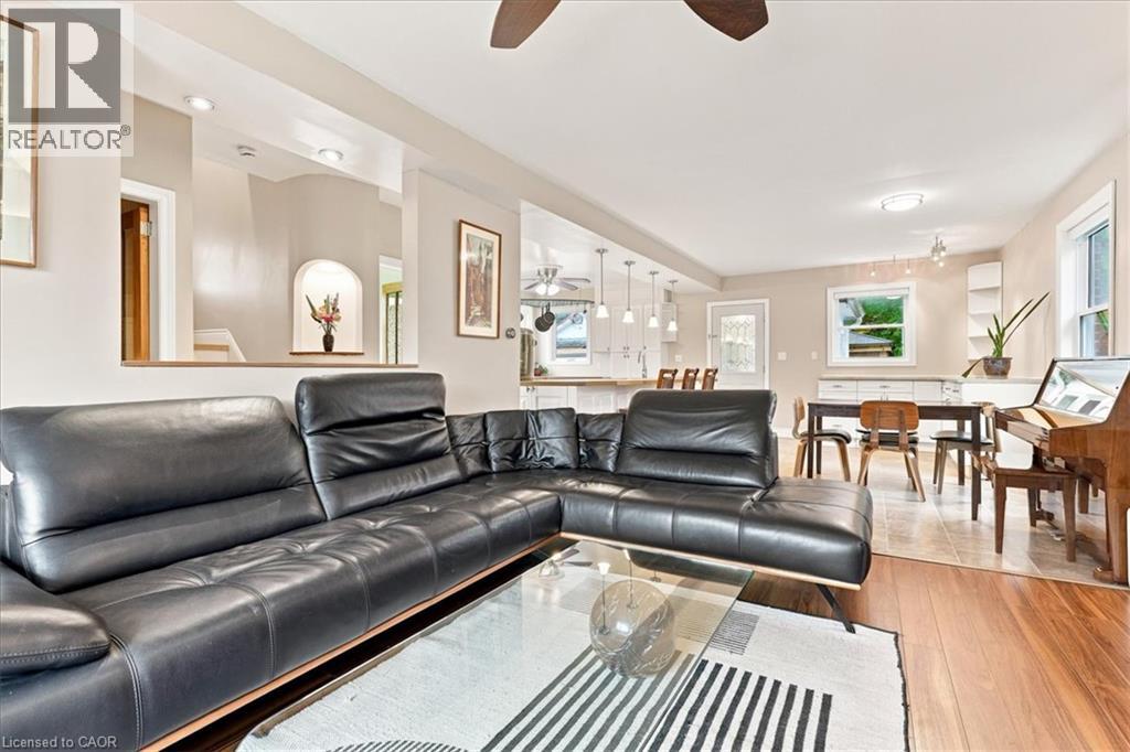 233 Mansion Street, Kitchener, Ontario  N2H 2K5 - Photo 3 - 40865500