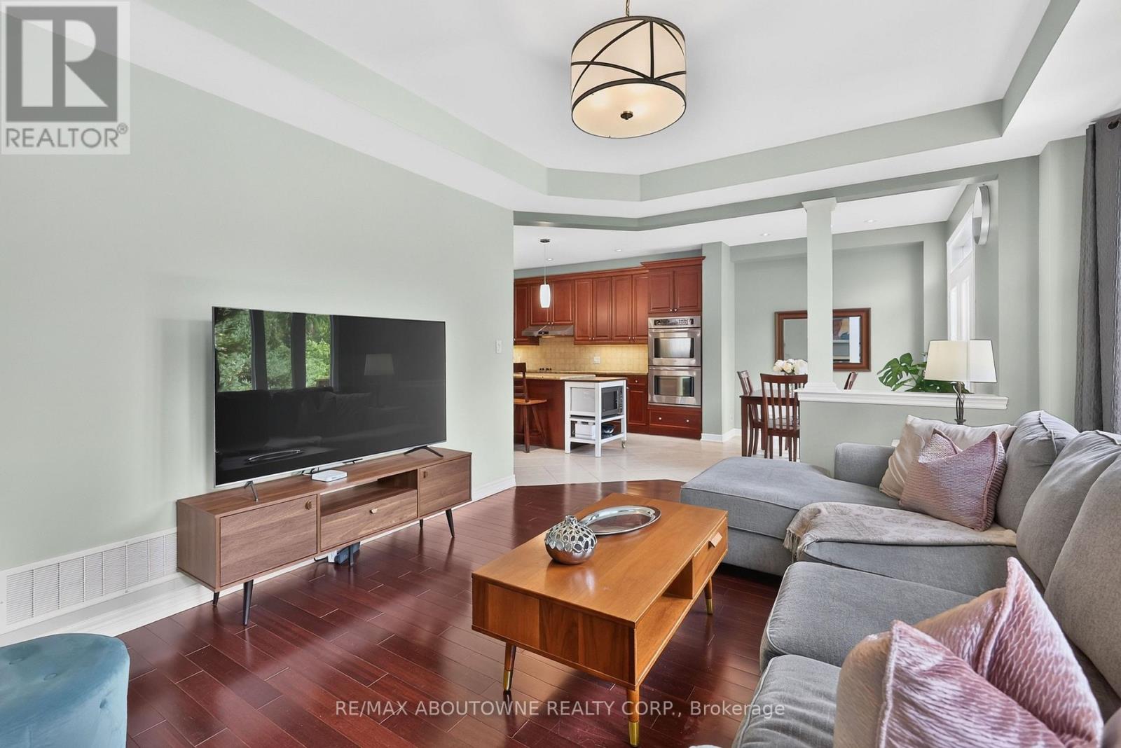 2269 Whitworth Drive, Oakville, Ontario  L6M 0B5 - Photo 20 - W13813472