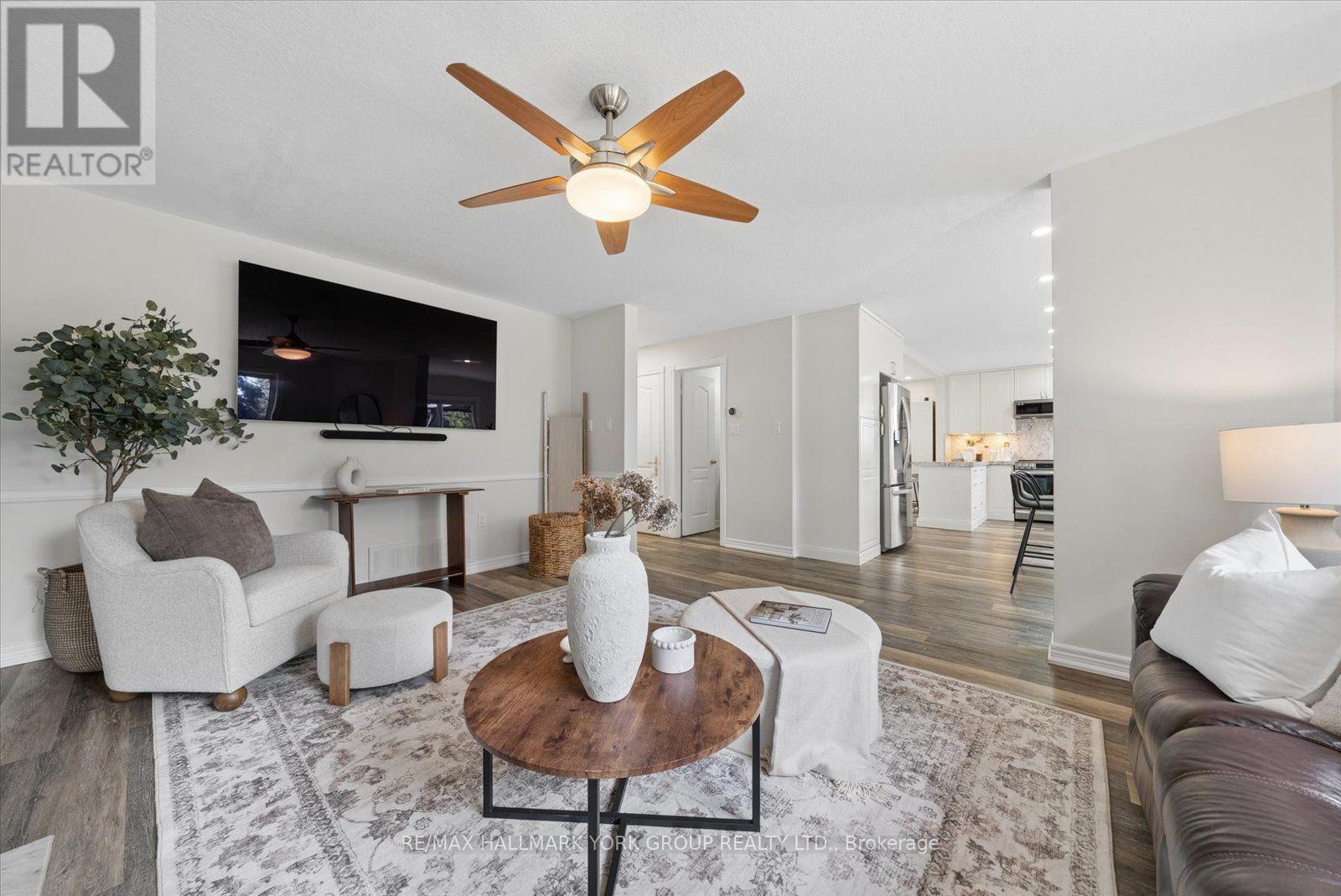 70 Bambi Crescent, Georgina, Ontario  L4P 4C7 - Photo 14 - N13817474