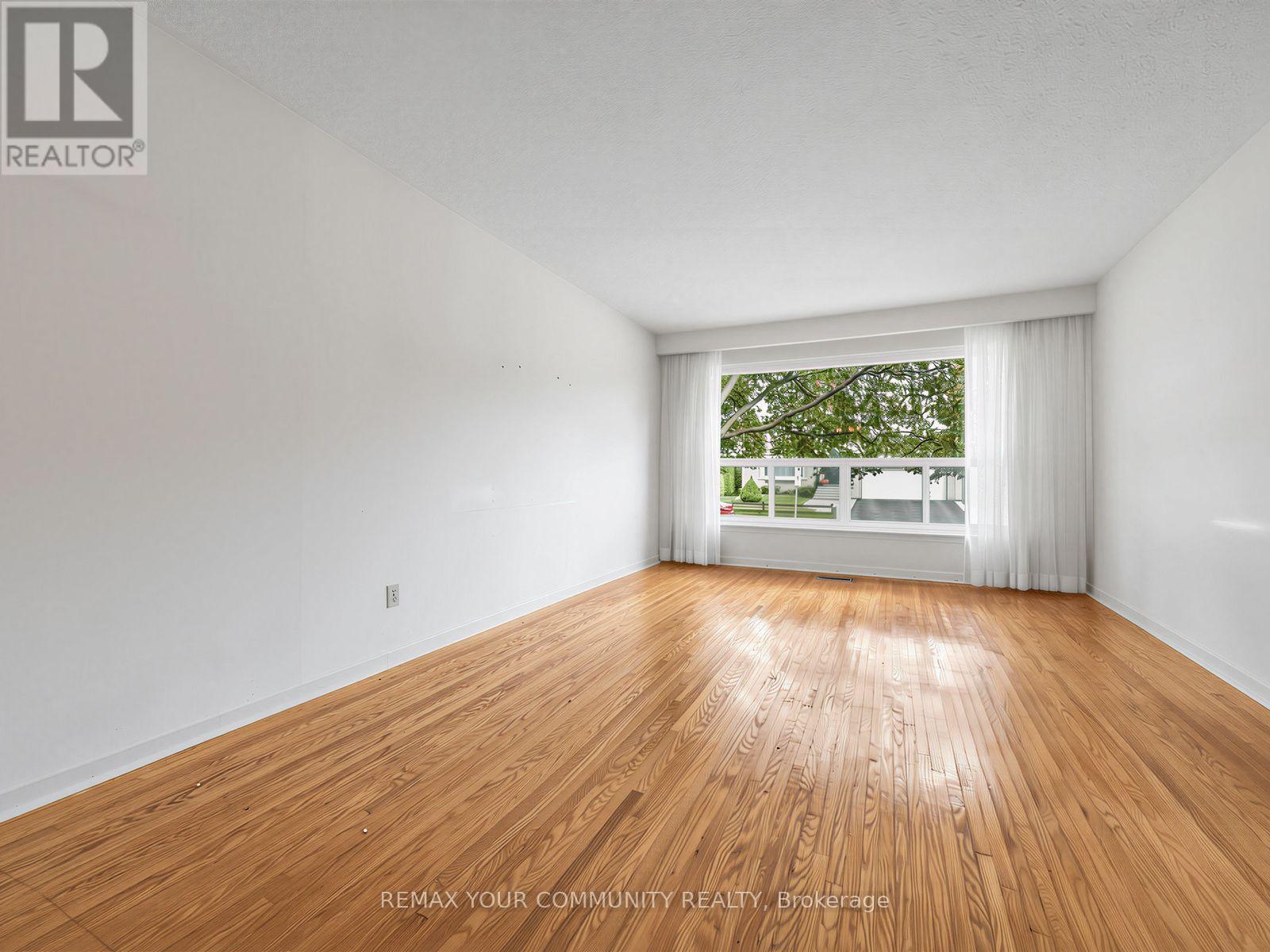 182 Bay Thorn Drive, Markham (Royal Orchard), Ontario  L3T 3V5 - Photo 10 - N13817532