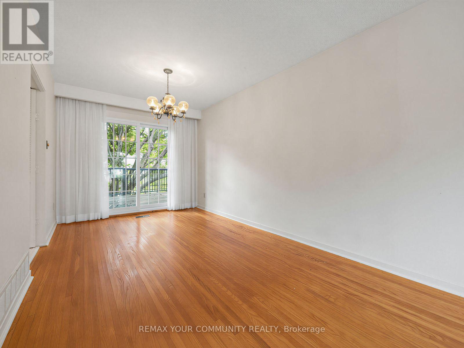 182 Bay Thorn Drive, Markham (Royal Orchard), Ontario  L3T 3V5 - Photo 12 - N13817532