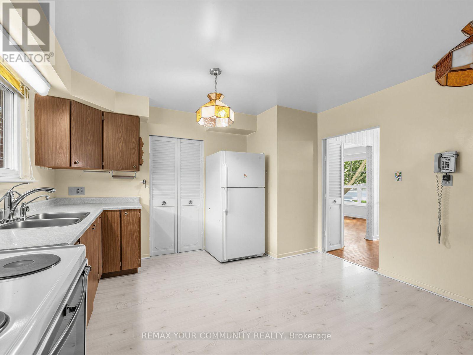 182 Bay Thorn Drive, Markham (Royal Orchard), Ontario  L3T 3V5 - Photo 15 - N13817532