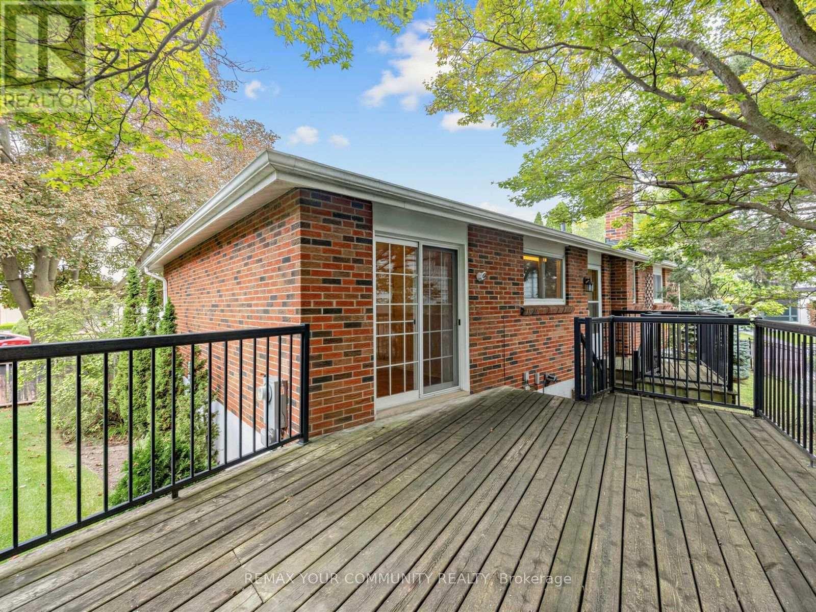 182 Bay Thorn Drive, Markham (Royal Orchard), Ontario  L3T 3V5 - Photo 39 - N13817532