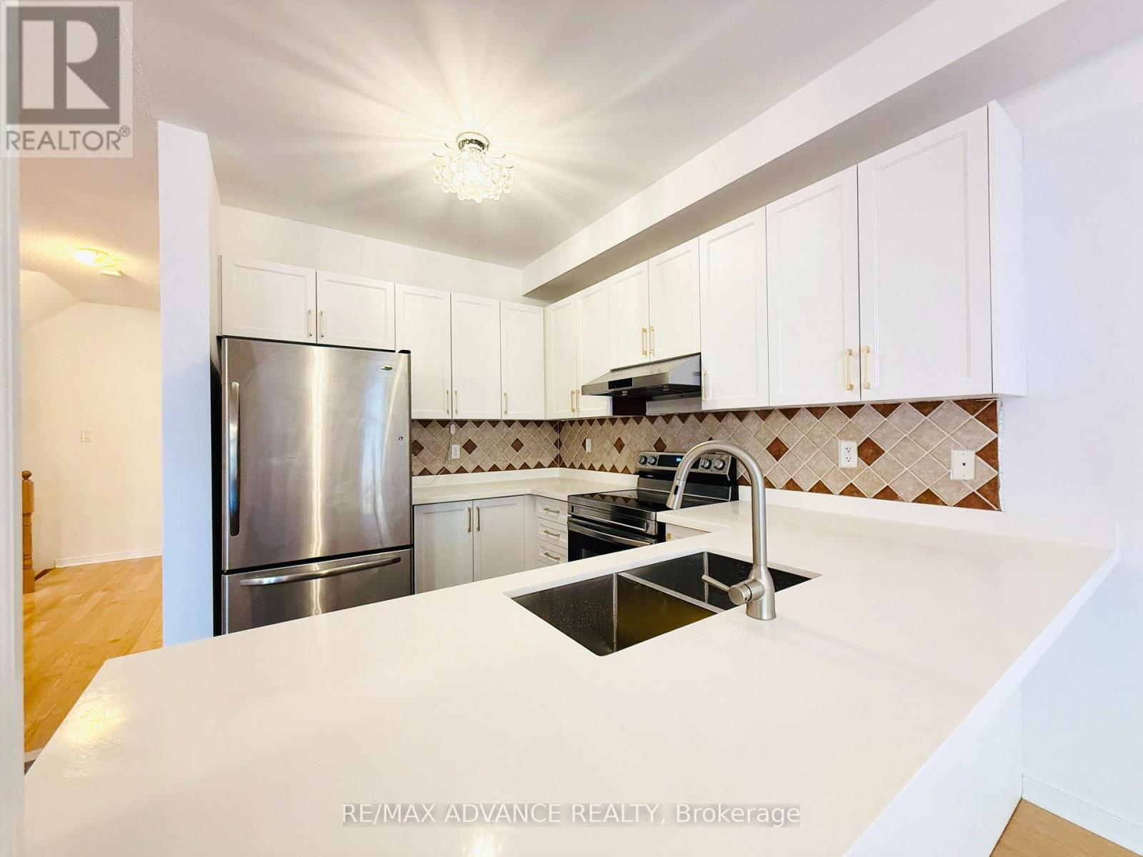 137 Laramie Crescent, Vaughan (Patterson), Ontario  L6A 0R1 - Photo 10 - N13817570