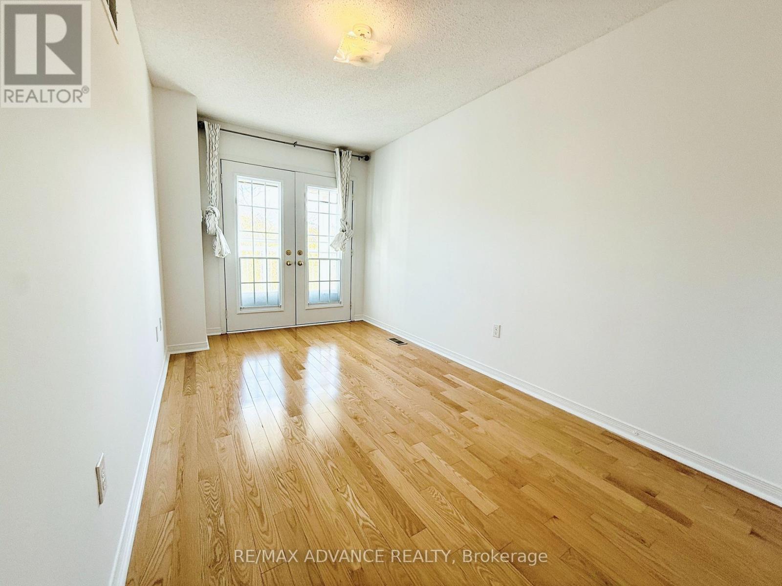 137 Laramie Crescent, Vaughan (Patterson), Ontario  L6A 0R1 - Photo 13 - N13817570