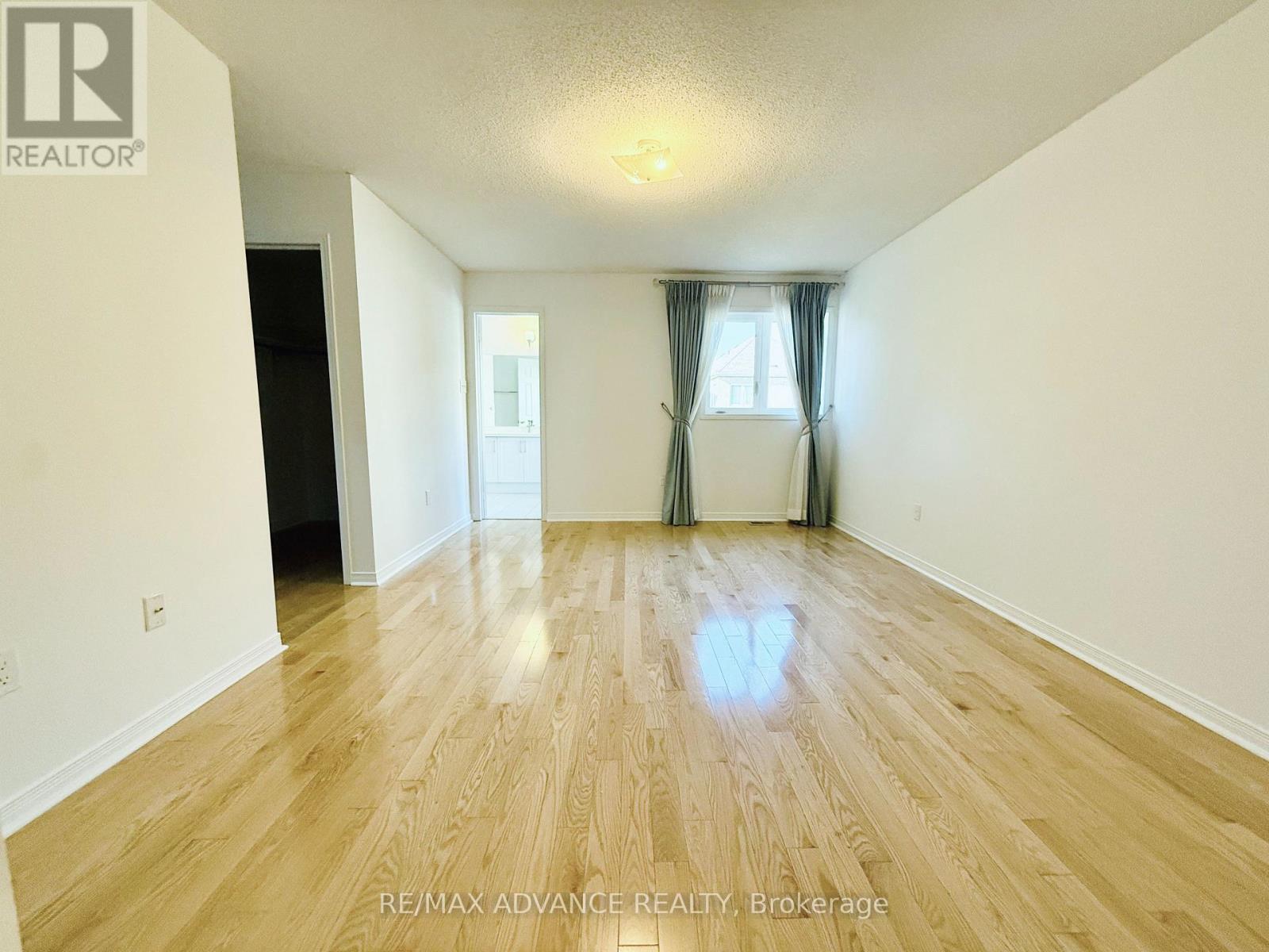 137 Laramie Crescent, Vaughan (Patterson), Ontario  L6A 0R1 - Photo 15 - N13817570