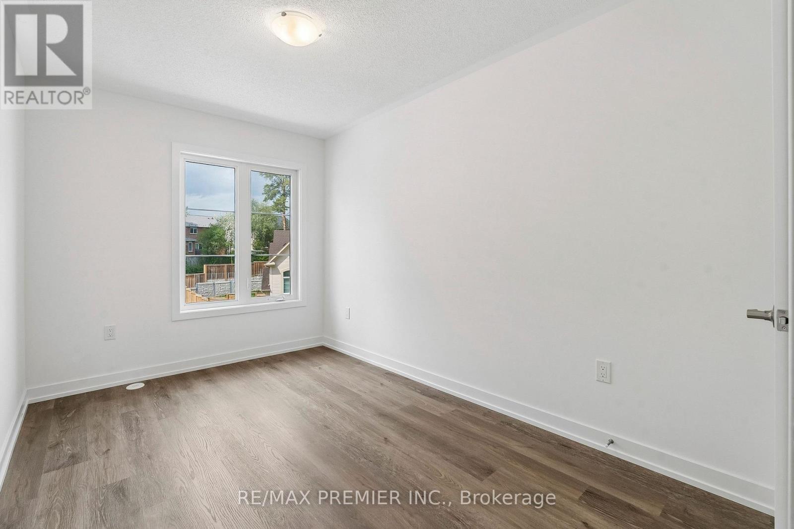 29 Lyall Stokes Circle, East Gwillimbury (Mt Albert), Ontario  L0G 1M0 - Photo 21 - N13817588