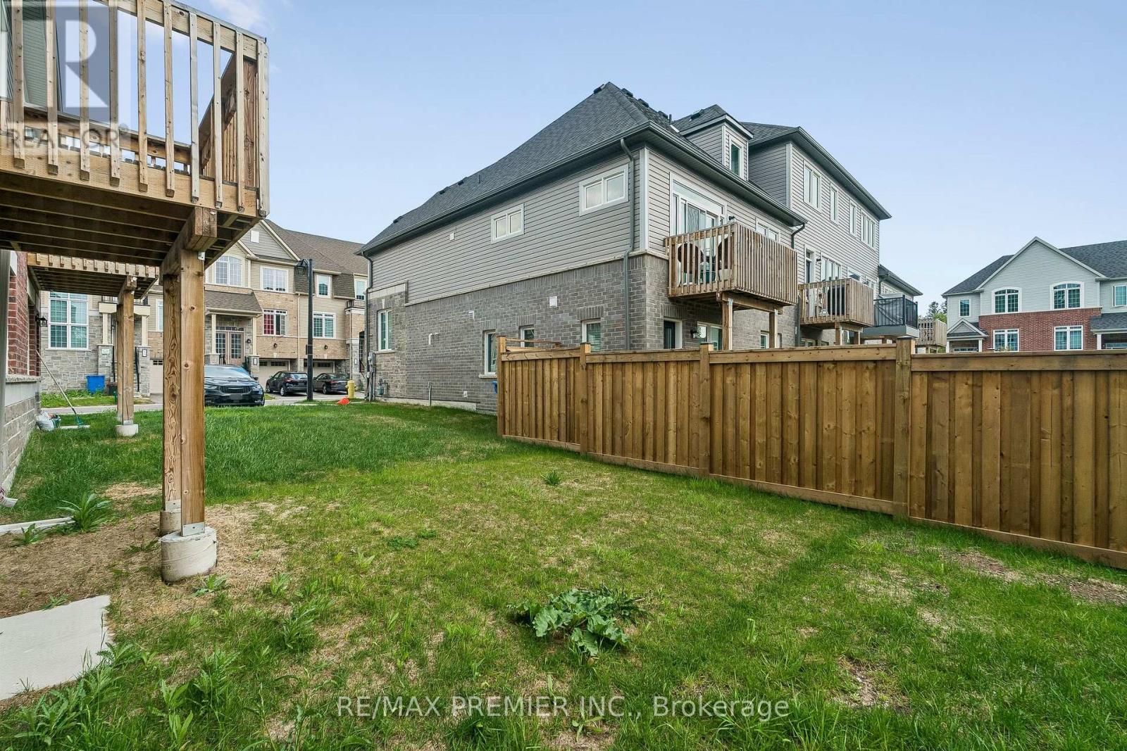 29 Lyall Stokes Circle, East Gwillimbury (Mt Albert), Ontario  L0G 1M0 - Photo 40 - N13817588